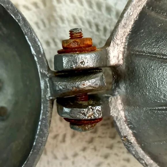 Vintage Die Cast Aluminum Lemon+Lime Hand Juicer/Squeezer/Press - Picture 5 of 10